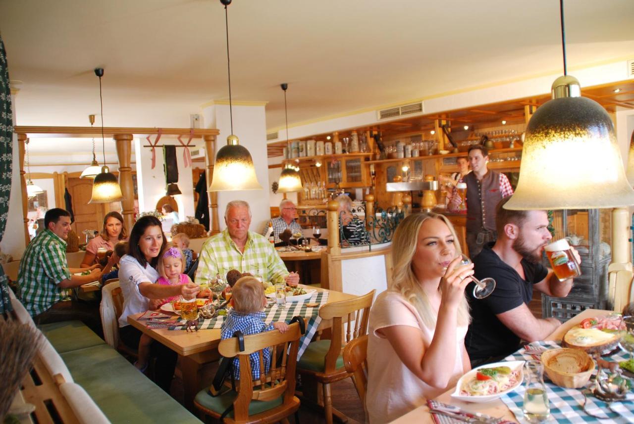 Traditions-Gasthaus Bayrischer Hof Leutkirch im Allgau Luaran gambar
